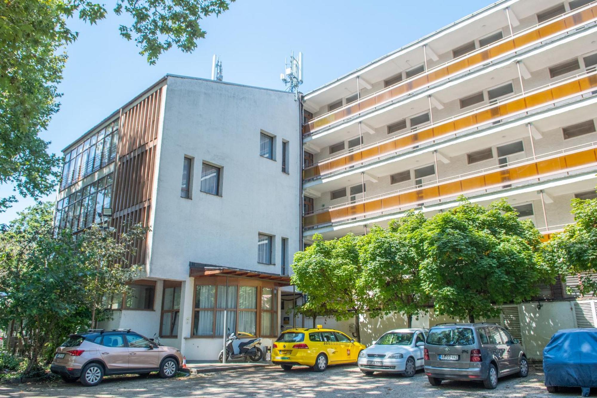 Ce Napfeny Hotel Siófok Exterior foto