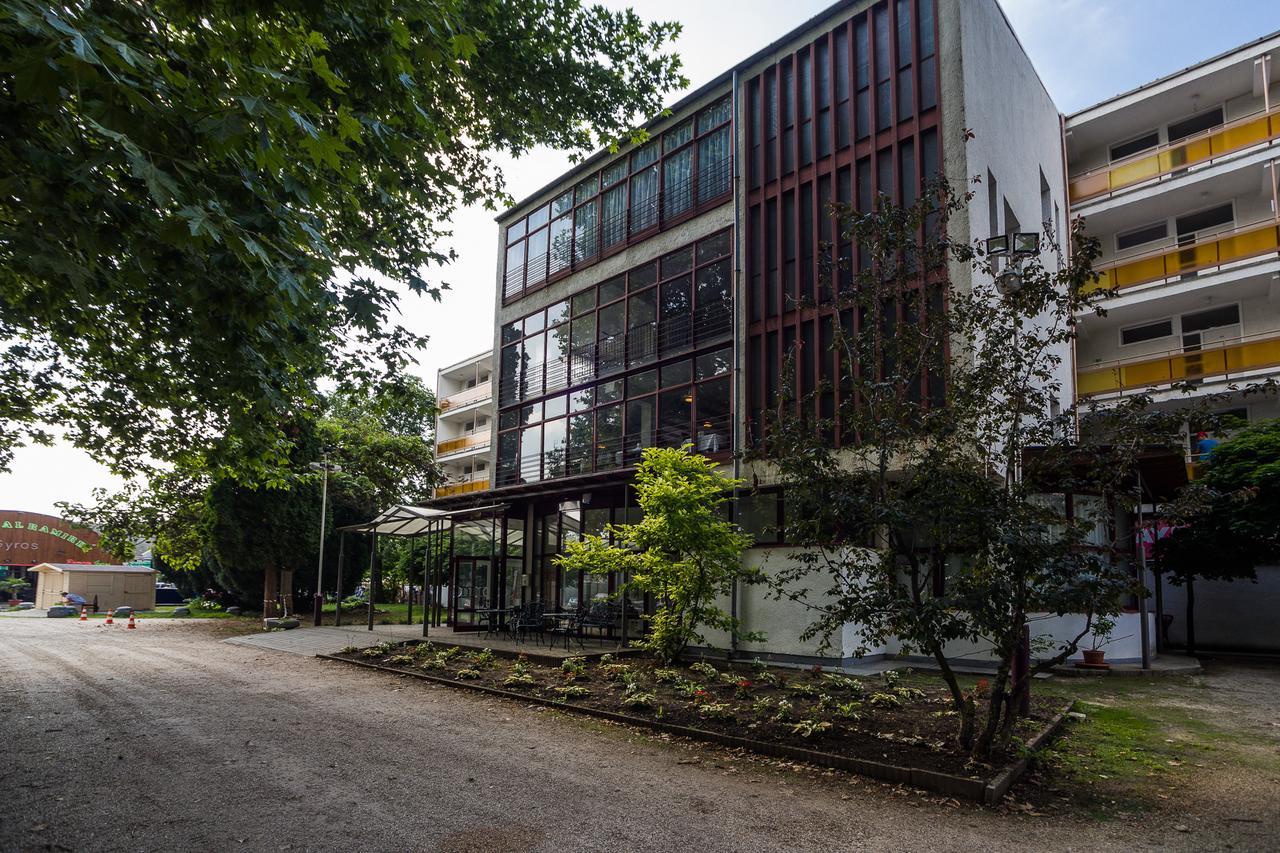 Ce Napfeny Hotel Siófok Exterior foto